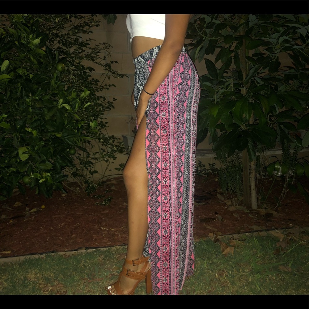 Pink and black printed skirt